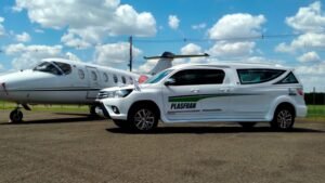 Toyota Hilux Cabine Duple Limousine Funeraria